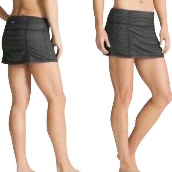 Athleta Black Sparkle Ruched Athletic Skirt Skort Shorts Built In Size‎ M - Picture 2 of 7